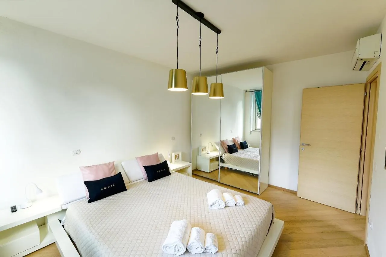 شقة Mima61 - Appartamento Con Piscina, Giardino E Posti Auto A 50Mt Dal Centro ميلانو ماريتيما إيطاليا