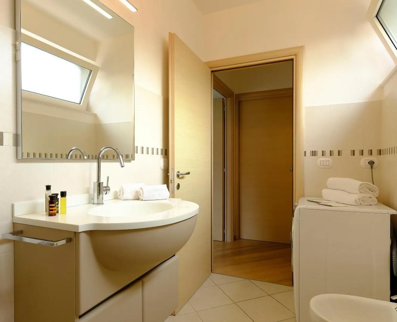 Mima61 - Appartamento Con Piscina, Giardino E Posti Auto A 50Mt Dal Centro ميلانو ماريتيما 0*,  إيطاليا